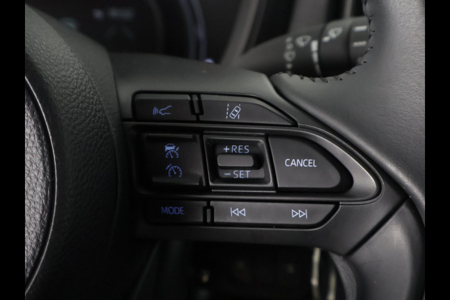 Toyota Aygo X 1.0 VVT-i MT Play Sport | Apple Carplay & AndroidAUTO | Airco | Camera | Privacy Glass | *DEMO*