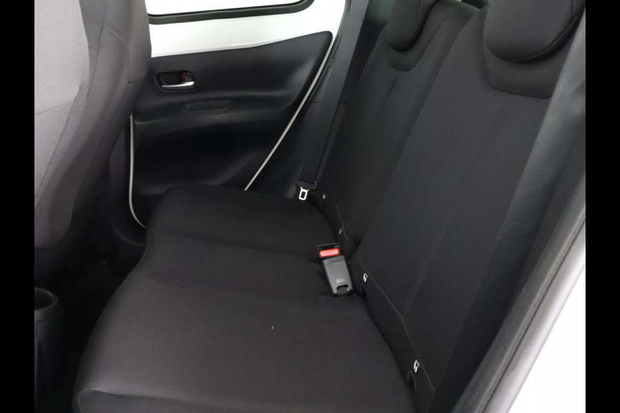 Toyota Aygo X 1.0 VVT-i MT Play Sport | Apple Carplay & AndroidAUTO | Airco | Camera | Privacy Glass | *DEMO*