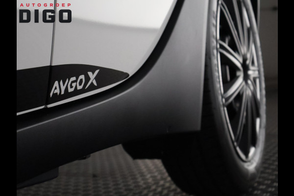 Toyota Aygo X 1.0 VVT-i MT Play Sport | Apple Carplay & AndroidAUTO | Airco | Camera | Privacy Glass | *DEMO*