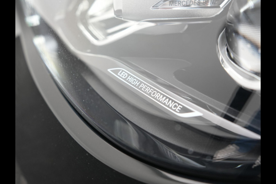 Mercedes-Benz C-Klasse Estate 300 e Avantgarde PHEV 313pk Dealer O.H | Cruise Control | Camera | Apple Carplay | Virtual | Elektrische Sportstoelen Verwarmd | Navigatie | MBUX Infotainment | DAB | 17"L.M | Plug In Hybrid |