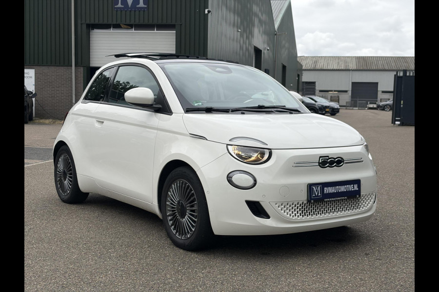 Fiat 500 Icon 42 kWh 34.000 KM! | UNIEKE KM-STAND | SOH 92% | PANORAMADAK | STOELVERWARMING |  PARKEERSENSOREN VOOR + ACHTER | ADAPTIVE CRUISE CONTROL | FIAT DEALER ONDERHOUDEN | RIJKLAAR GELEVERD MET 12 MND BOVAG GARANTIE |