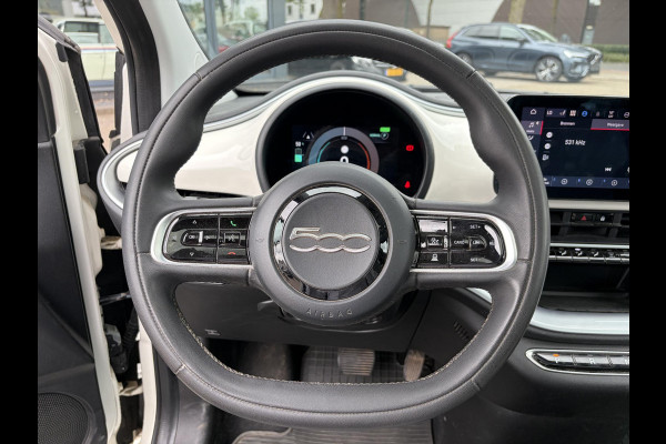 Fiat 500 Icon 42 kWh 34.000 KM! | UNIEKE KM-STAND | SOH 92% | PANORAMADAK | STOELVERWARMING |  PARKEERSENSOREN VOOR + ACHTER | ADAPTIVE CRUISE CONTROL | FIAT DEALER ONDERHOUDEN | RIJKLAAR GELEVERD MET 12 MND BOVAG GARANTIE |