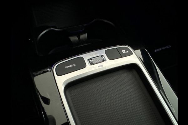 Mercedes-Benz A-Klasse 200 AMG Line Camera|Sfeer|Stoelverwarming