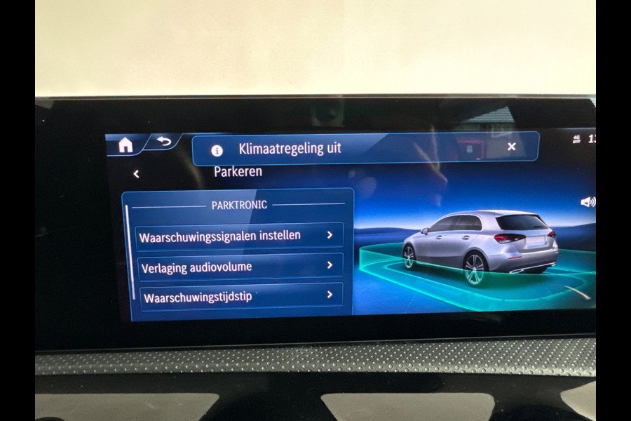 Mercedes-Benz A-Klasse 200 AMG Line Camera|Sfeer|Stoelverwarming