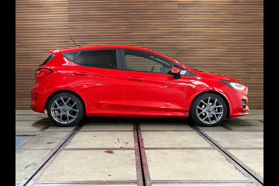 Ford Fiesta 1.0 EcoBoost Hybrid ST-Line Automaat | Facelift| LED | Navi | 17 Inch | Sportstoelen | Camera | Winter Pack | 2022