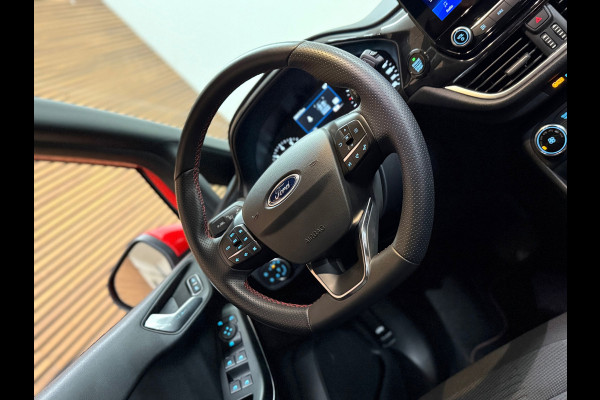Ford Fiesta 1.0 EcoBoost Hybrid ST-Line Automaat | Facelift| LED | Navi | 17 Inch | Sportstoelen | Camera | Winter Pack | 2022