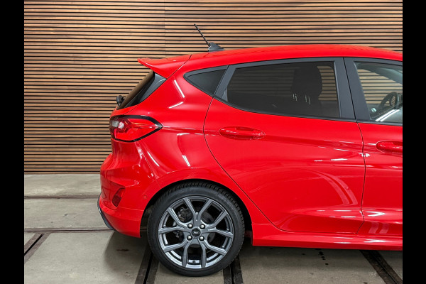 Ford Fiesta 1.0 EcoBoost Hybrid ST-Line Automaat | Facelift| LED | Navi | 17 Inch | Sportstoelen | Camera | Winter Pack | 2022