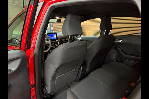Ford Fiesta 1.0 EcoBoost Hybrid ST-Line Automaat | Facelift| LED | Navi | 17 Inch | Sportstoelen | Camera | Winter Pack | 2022