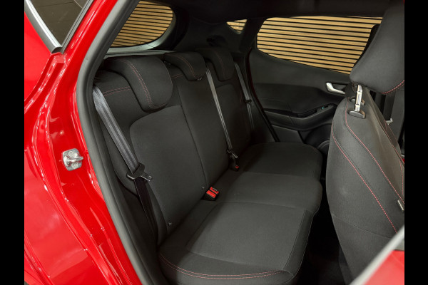 Ford Fiesta 1.0 EcoBoost Hybrid ST-Line Automaat | Facelift| LED | Navi | 17 Inch | Sportstoelen | Camera | Winter Pack | 2022