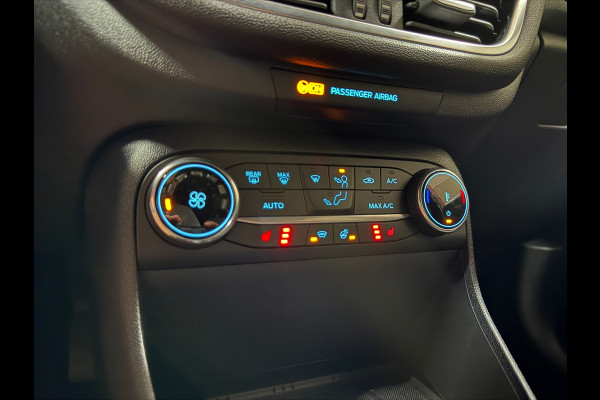 Ford Fiesta 1.0 EcoBoost Hybrid ST-Line Automaat | Facelift| LED | Navi | 17 Inch | Sportstoelen | Camera | Winter Pack | 2022