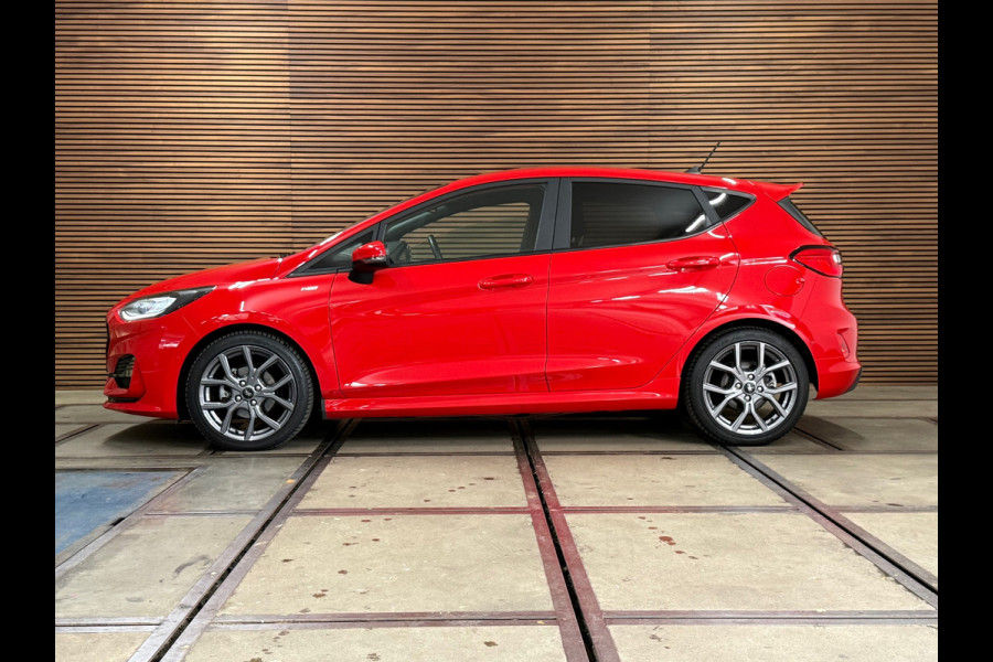 Ford Fiesta 1.0 EcoBoost Hybrid ST-Line Automaat | Facelift| LED | Navi | 17 Inch | Sportstoelen | Camera | Winter Pack | 2022