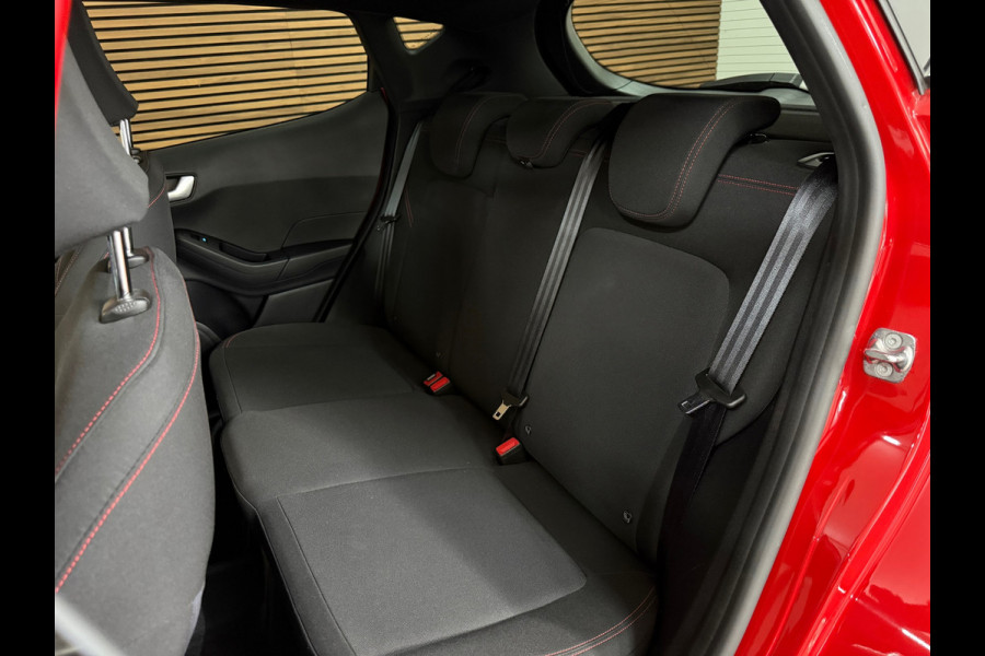 Ford Fiesta 1.0 EcoBoost Hybrid ST-Line Automaat | Facelift| LED | Navi | 17 Inch | Sportstoelen | Camera | Winter Pack | 2022