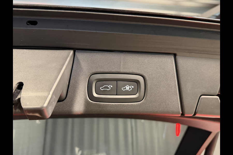 Volvo V90 2.0 T6 Plug-in hybrid AWD Plus Bright 19"/Leder + memory l + r/Stoel + stuurverwarmingAdaptieve cruise/Harman Kardon/Dodehoek/Elektrische klep/Keyless