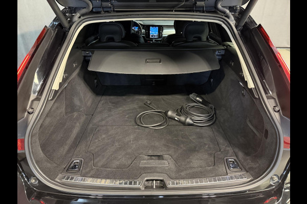 Volvo V90 2.0 T6 Plug-in hybrid AWD Plus Bright 19"/Leder + memory l + r/Stoel + stuurverwarmingAdaptieve cruise/Harman Kardon/Dodehoek/Elektrische klep/Keyless