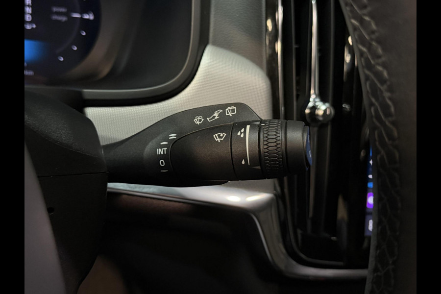 Volvo V90 2.0 T6 Plug-in hybrid AWD Plus Bright 19"/Leder + memory l + r/Stoel + stuurverwarmingAdaptieve cruise/Harman Kardon/Dodehoek/Elektrische klep/Keyless