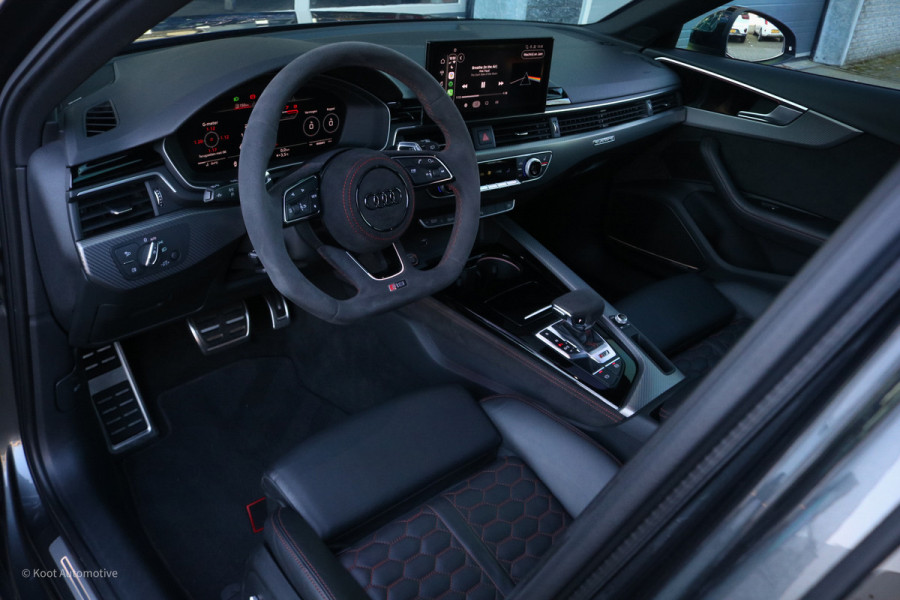 Audi RS4 Avant 2.9 TFSI Quattro | Stage 2 | Miltek | Pano | B&O | Matrix | Massage.