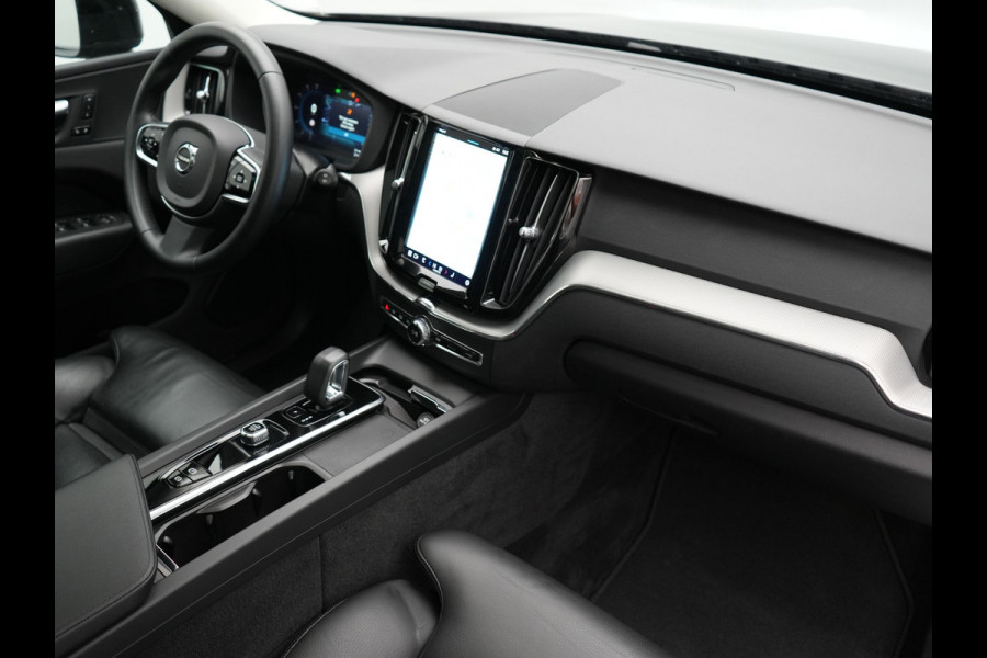 Volvo XC60 T6 PHEV AWD Plus Dark 350pk Dealer O.H | Panodak | Adaptive Cruise | 360 Camera | Lederen Sportstoelen Memory & Verwarmd | Apple Carplay | Google Assistant & Maps | BLIS | Stuurverwarming | Pilot Assist | Virtual | Navigatie | DAB | 19"L.M | Plug In Hybrid |