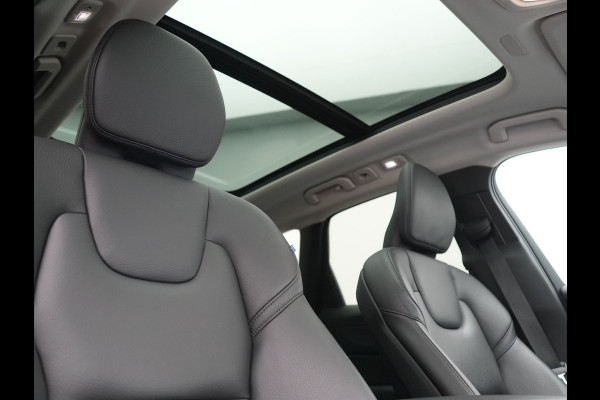 Volvo XC60 T6 PHEV AWD Plus Dark 350pk Dealer O.H | Panodak | Adaptive Cruise | 360 Camera | Lederen Sportstoelen Memory & Verwarmd | Apple Carplay | Google Assistant & Maps | BLIS | Stuurverwarming | Pilot Assist | Virtual | Navigatie | DAB | 19"L.M | Plug In Hybrid |