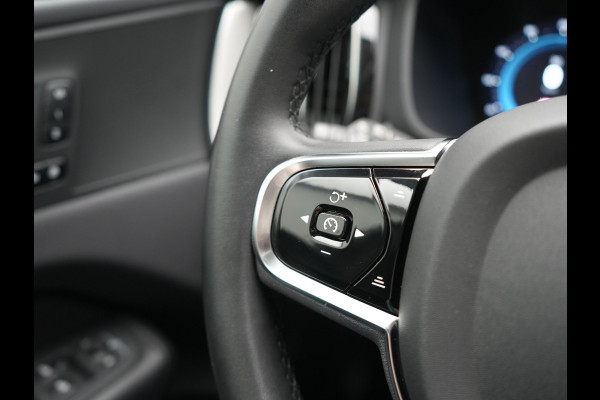 Volvo XC60 T6 PHEV AWD Plus Dark 350pk Dealer O.H | Panodak | Adaptive Cruise | 360 Camera | Lederen Sportstoelen Memory & Verwarmd | Apple Carplay | Google Assistant & Maps | BLIS | Stuurverwarming | Pilot Assist | Virtual | Navigatie | DAB | 19"L.M | Plug In Hybrid |