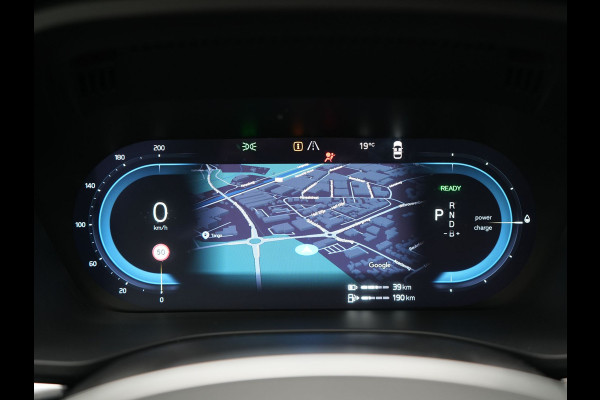 Volvo XC60 T6 PHEV AWD Plus Dark 350pk Dealer O.H | Panodak | Adaptive Cruise | 360 Camera | Lederen Sportstoelen Memory & Verwarmd | Apple Carplay | Google Assistant & Maps | BLIS | Stuurverwarming | Pilot Assist | Virtual | Navigatie | DAB | 19"L.M | Plug In Hybrid |