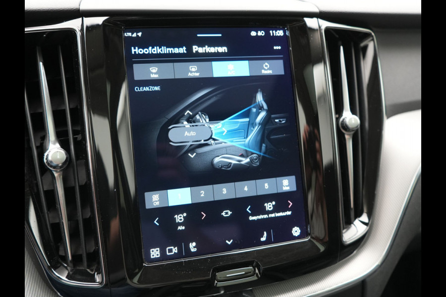 Volvo XC60 T6 PHEV AWD Plus Dark 350pk Dealer O.H | Panodak | Adaptive Cruise | 360 Camera | Lederen Sportstoelen Memory & Verwarmd | Apple Carplay | Google Assistant & Maps | BLIS | Stuurverwarming | Pilot Assist | Virtual | Navigatie | DAB | 19"L.M | Plug In Hybrid |