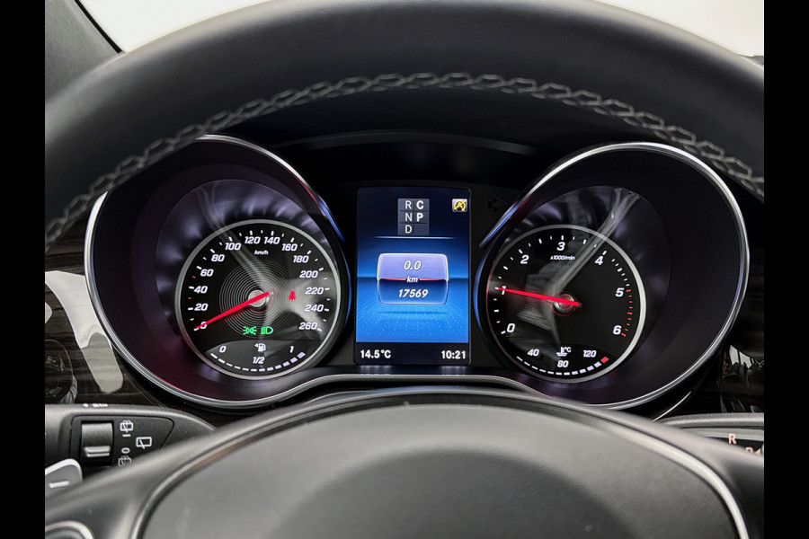 Mercedes-Benz V-Klasse 300d L3 4-Matic Avantgarde 7-zitplaatsen AMG-Line Vol opties Airmatic Stoelventilatie Nappa leder Extra Lang