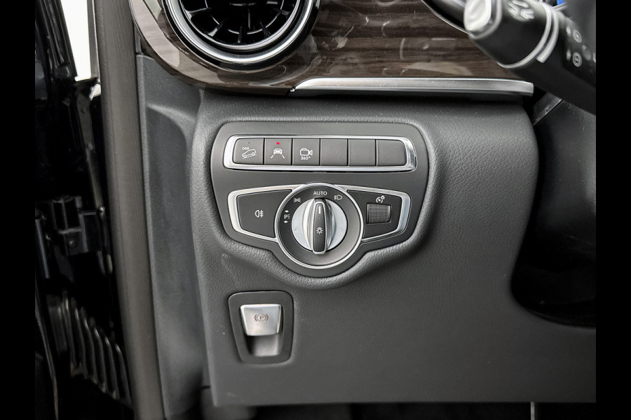Mercedes-Benz V-Klasse 300d L3 4-Matic Avantgarde 7-zitplaatsen AMG-Line Vol opties Airmatic Stoelventilatie Nappa leder Extra Lang