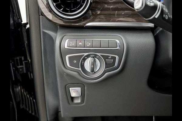 Mercedes-Benz V-Klasse 300d L3 4-Matic Avantgarde 7-zitplaatsen AMG-Line Vol opties Airmatic Stoelventilatie Nappa leder Extra Lang