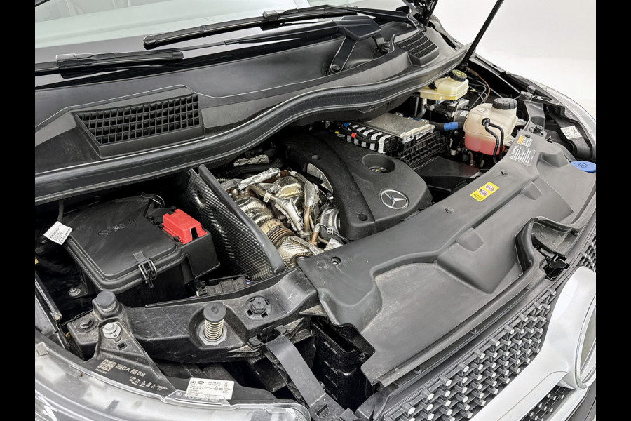 Mercedes-Benz V-Klasse 300d L3 4-Matic Avantgarde 7-zitplaatsen AMG-Line Vol opties Airmatic Stoelventilatie Nappa leder Extra Lang