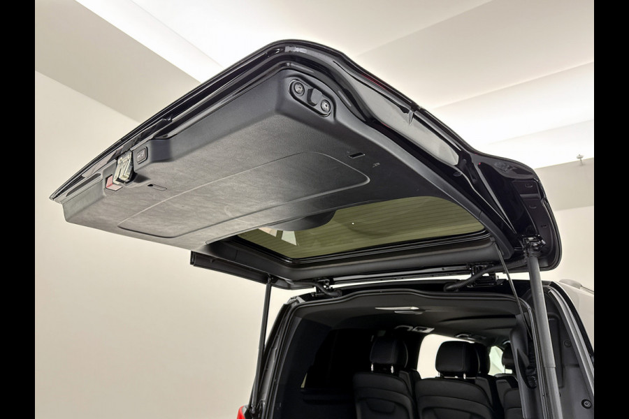 Mercedes-Benz V-Klasse 300d L3 4-Matic Avantgarde 7-zitplaatsen AMG-Line Vol opties Airmatic Stoelventilatie Nappa leder Extra Lang