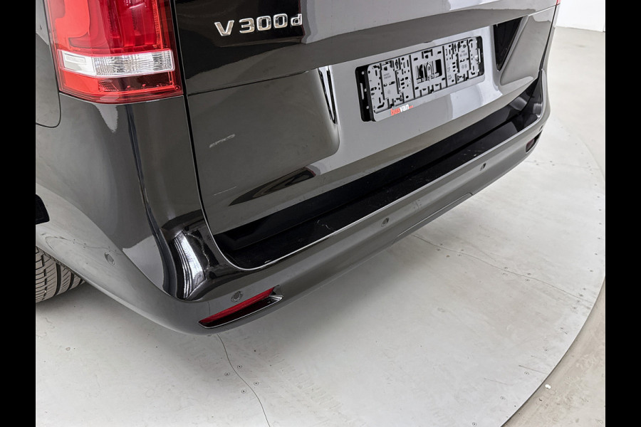 Mercedes-Benz V-Klasse 300d L3 4-Matic Avantgarde 7-zitplaatsen AMG-Line Vol opties Airmatic Stoelventilatie Nappa leder Extra Lang