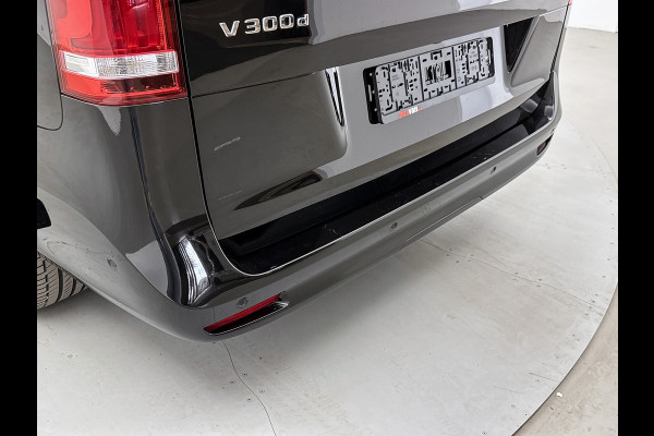 Mercedes-Benz V-Klasse 300d L3 4-Matic Avantgarde 7-zitplaatsen AMG-Line Vol opties Airmatic Stoelventilatie Nappa leder Extra Lang