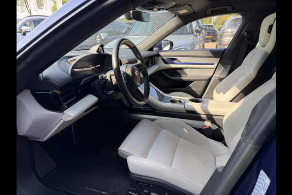 Porsche Taycan GTS 93 kWh / SoH 97,4% / Panoramadak / 360Camera / Achterasbesturing / Passenger Display / Bose / Luchtvering / 21'' / Sportdesign+Chrono / Leder / CarPlay / Stoelmassage+Ventilatie / Dodehoek / DAB / A