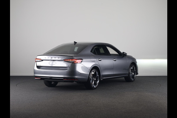 Škoda Superb 1.5 TSI PHEV Sportline Business 1.5 TSI PHEV 200 kW / 272 PK Hatchback 6 versn. DSG | Canton | 360 camera | stoelmassage | stoelventilatie |