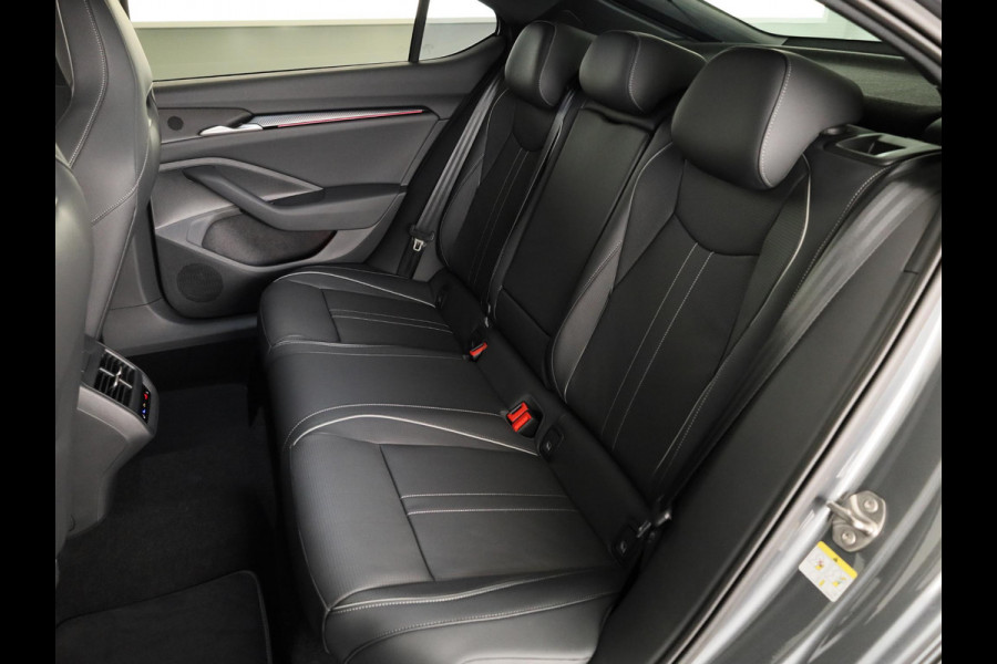 Škoda Superb 1.5 TSI PHEV Sportline Business 1.5 TSI PHEV 200 kW / 272 PK Hatchback 6 versn. DSG | Canton | 360 camera | stoelmassage | stoelventilatie |