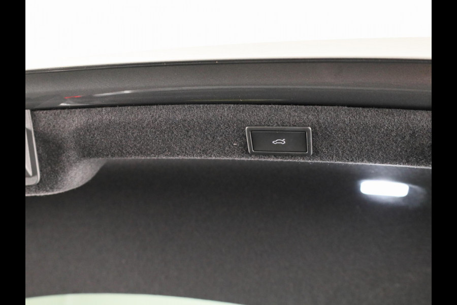 Škoda Superb 1.5 TSI PHEV Sportline Business 1.5 TSI PHEV 200 kW / 272 PK Hatchback 6 versn. DSG | Canton | 360 camera | stoelmassage | stoelventilatie |