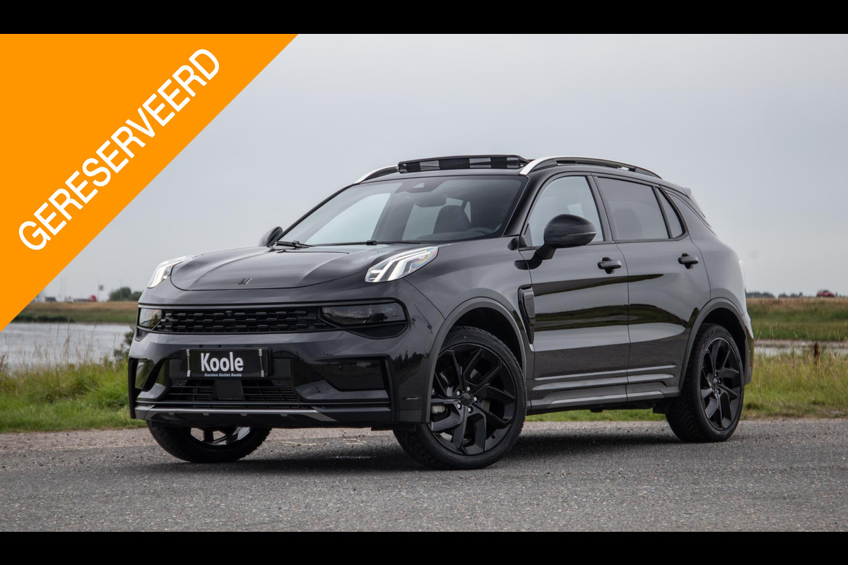 Lynk & Co 01 1.5 BLACK LINE / PANORAMA DAK / 360 CAMERA / CARPLAY / STOELVERWARMING