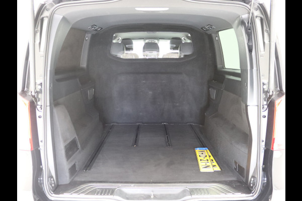 Mercedes-Benz V-Klasse 300d Extra Lang DC AMG Memory, Distronic, Trekhaak, Burmester