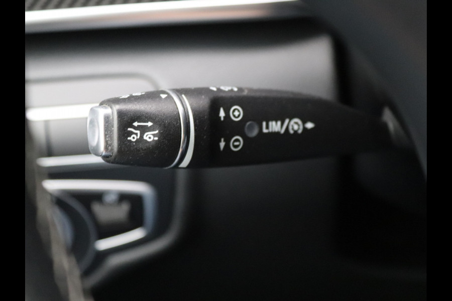 Mercedes-Benz V-Klasse 300d Extra Lang DC AMG Memory, Distronic, Trekhaak, Burmester