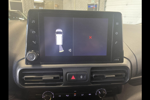 Opel Combo 130pk L1H1 Automaat Sport-Edition Airco Navi Parkeersensoren Trekhaak Cruise control
