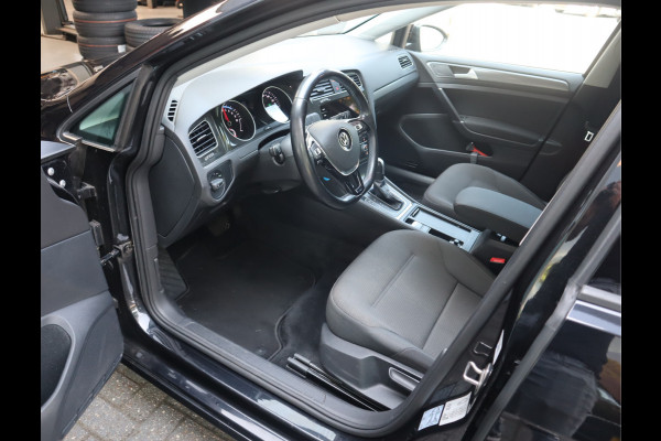 Volkswagen e-Golf E-DITION Navi / Climate / Pdc / Elekramen / Adap-Cruise / App-connect / SOH 89.64% /  Voldoende Apk /
