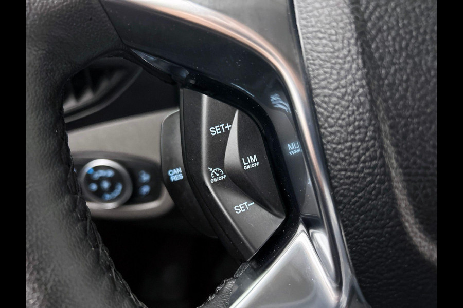 Ford Transit Connect 1.5 L2 Automaat Navigatie Airco Parkeersensoren  Cruise Control Camera Trekhaak