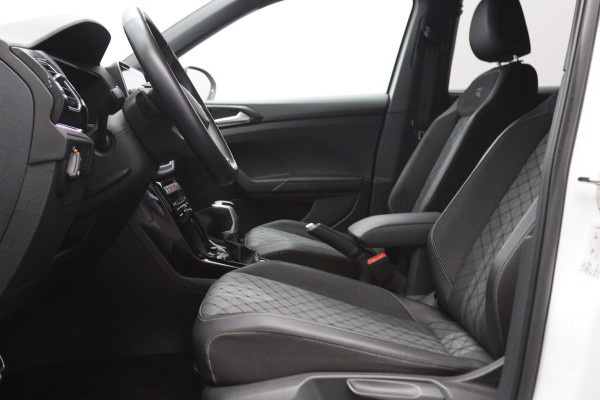 Volkswagen T-Cross 1.0 TSI 115 PK Automaat R-Line, Winterpakket, Digitale Cockpit, Carplay, Camera