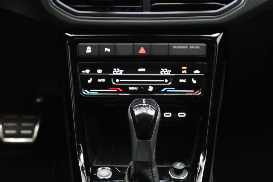 Volkswagen T-Cross 1.0 TSI 115 PK Automaat R-Line, Winterpakket, Digitale Cockpit, Carplay, Camera