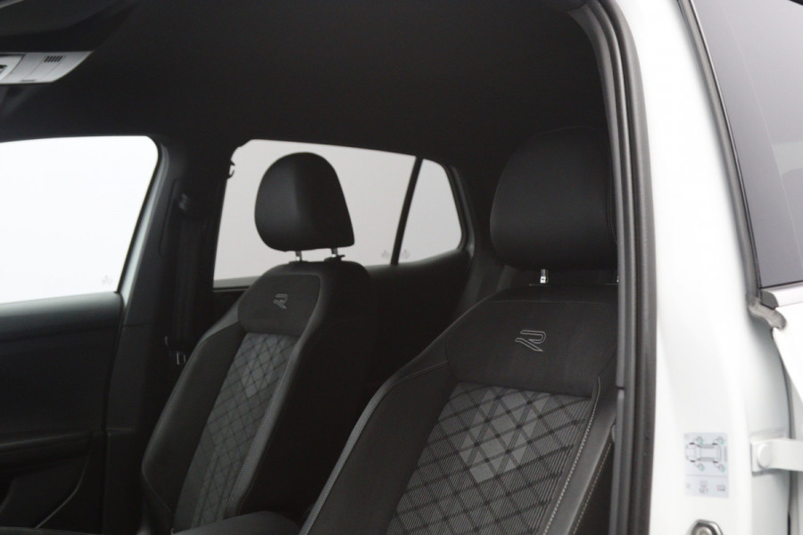 Volkswagen T-Cross 1.0 TSI 115 PK Automaat R-Line, Winterpakket, Digitale Cockpit, Carplay, Camera