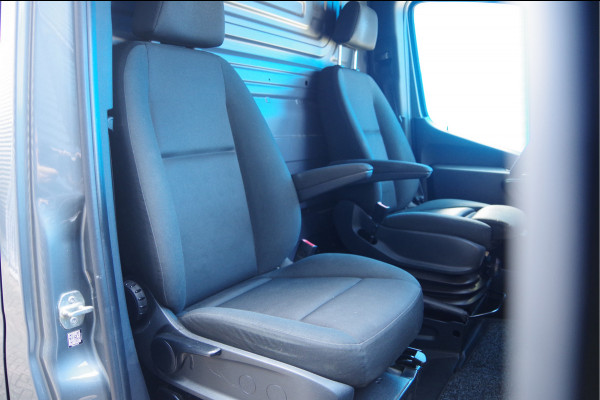 Mercedes-Benz Sprinter 317 1.9 CDI L2H2 AUT. LED, 3.5T TREKHAAK, 10'' MBUX, CAMERA, GEVEERDE STOEL, NAVI, CRUISE, CLIMA