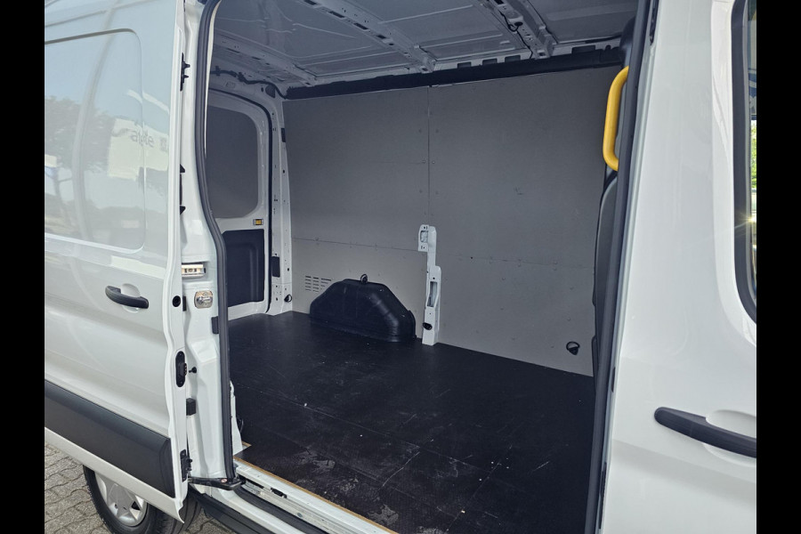 Ford Transit 350 2.0 TDCI L2H2 Trend 12.500 KM | BPM Vrij | Trekhaak | Achteruitrijcamera | Lane assist | Cruise control | Apple carplay / Android auto | Nette auto!