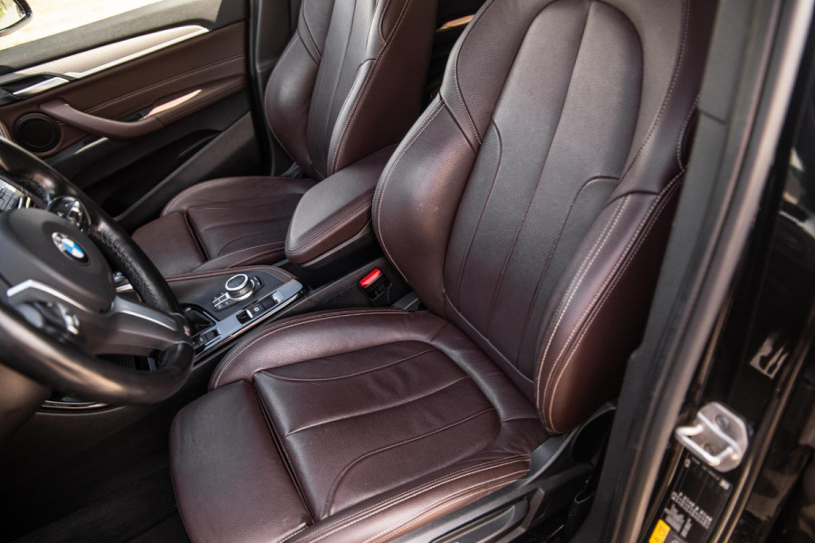 BMW X2 xDrive25e High Executive M PAKKET / CARPLAY / CRUISE CONTROLE / BRUIN LEER / STOELVERWARMING