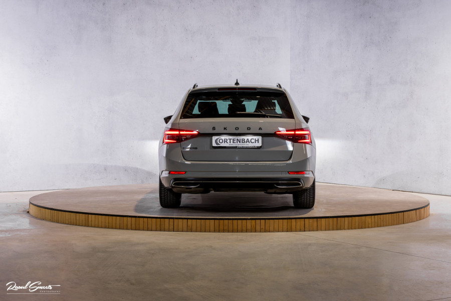 Škoda Superb Combi 1.5 TSI ACT Sportline Business | Steel Grey | Premium audio | Adaptieve cruise | Blis |