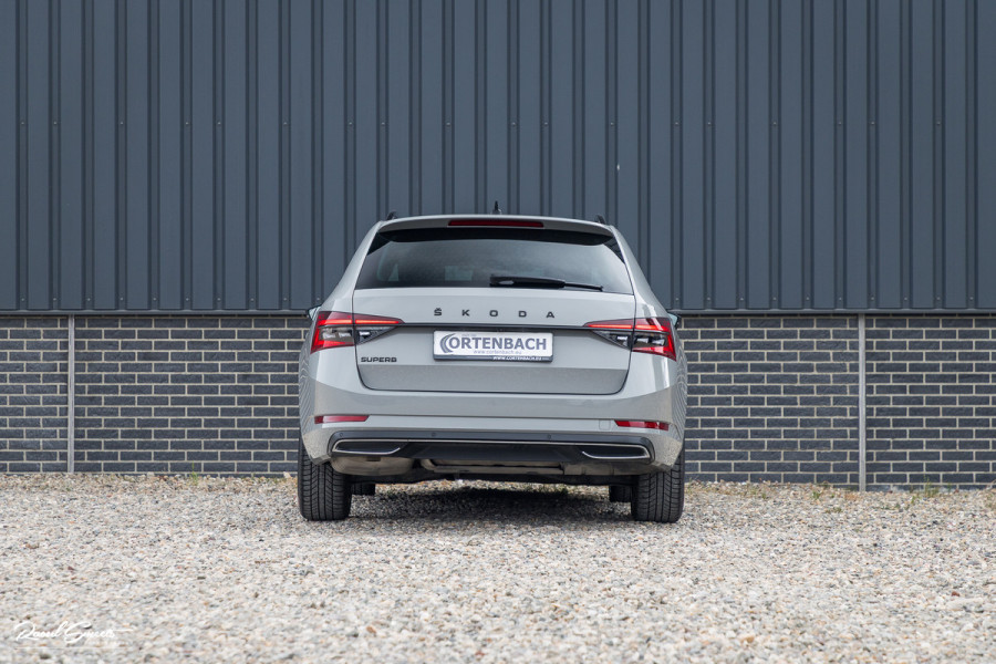 Škoda Superb Combi 1.5 TSI ACT Sportline Business | Steel Grey | Premium audio | Adaptieve cruise | Blis |